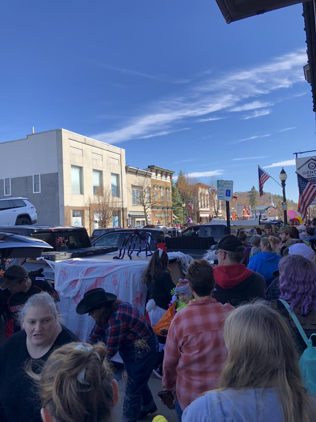 Boonville Trunk or Treat Crowd 2022