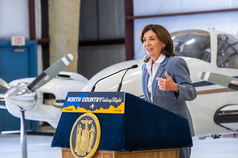 Hochul Airplanes